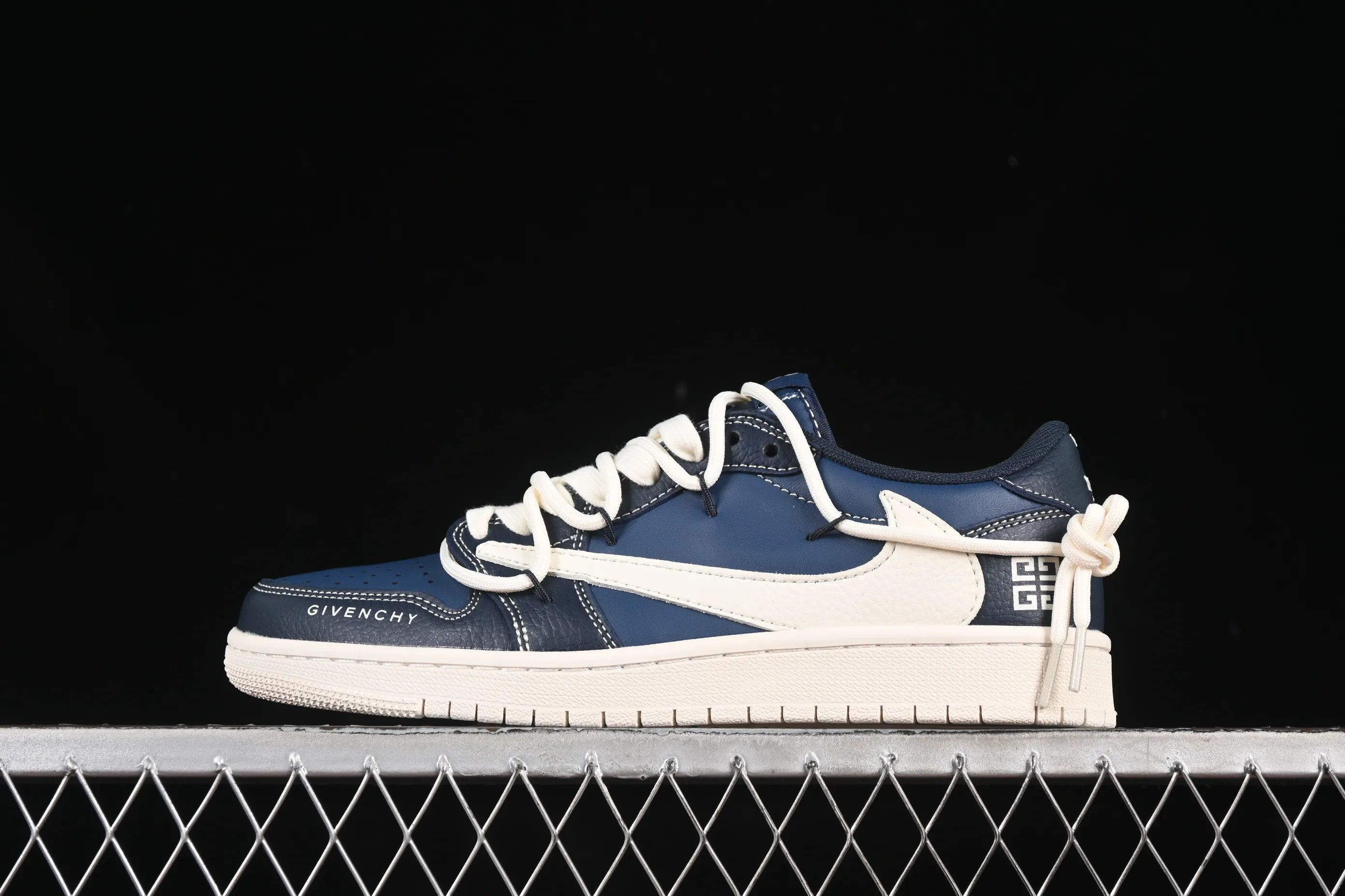 All categories Air Jordan Jordan series basketball shoes Air Jordan 1 Low High-end customized low-top sneakers Travis Scott x Fragment Design x Air Jordan 1 Low OG SP AJ1 Givenchy co-branded dark blue drawstring low-top cultural casual sneakers LD2025-021